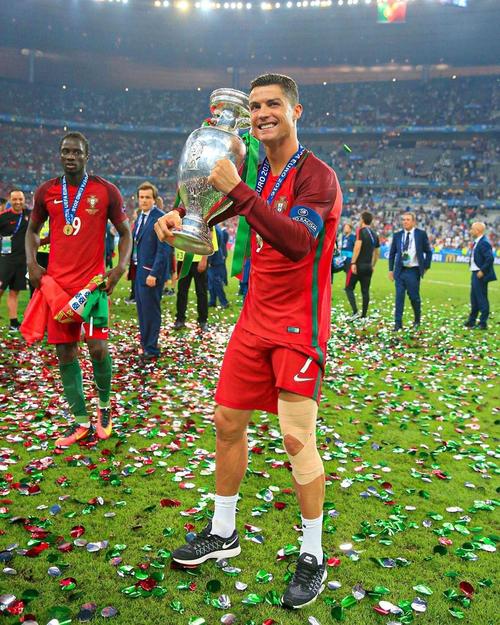 葡萄牙体育边锋昆达或伤缺两月，欧冠战前折损主力（欧冠在即，葡萄牙体育主力边锋昆达恐伤缺两月）