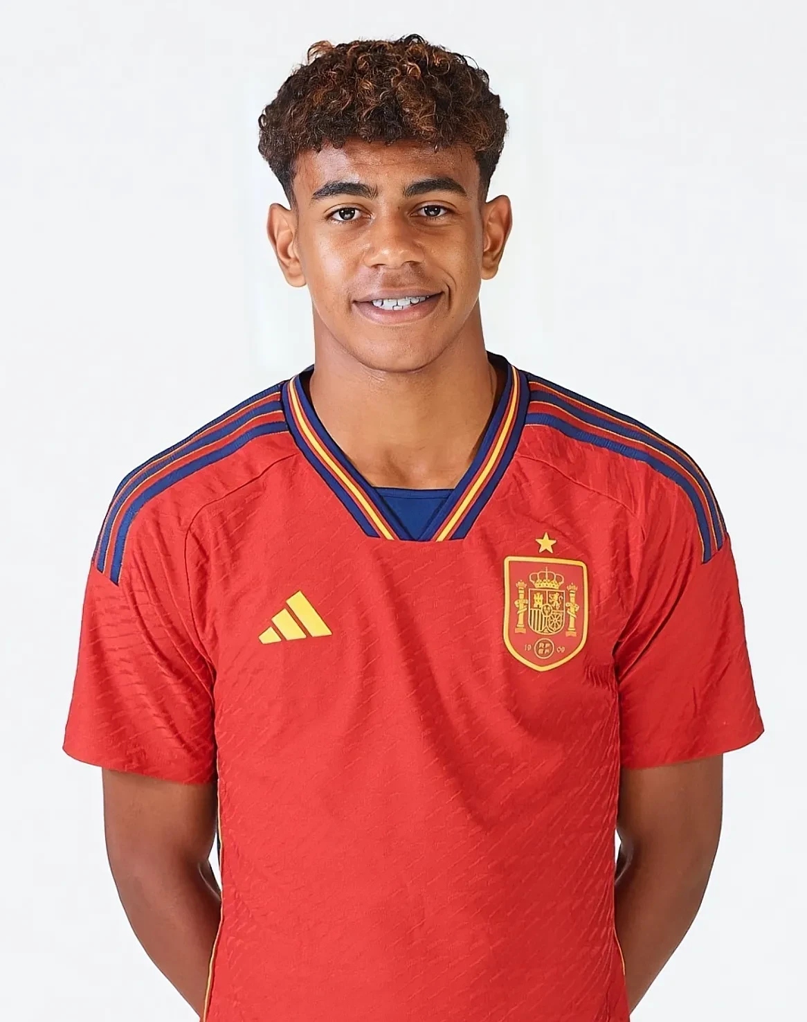 欧冠近11战打进12球，劳塔罗当选国米2-1凯拉特队内最佳球员（欧冠近11战斩获12球，劳塔罗当选国米2-1击败凯拉特队内最佳）