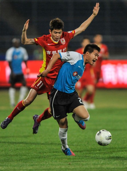 绿帽哥：马雷斯卡战术令蓝军内部迷惑，训练一套比赛是另一套（马雷斯卡战术令蓝军困惑：训练一套、比赛一套）