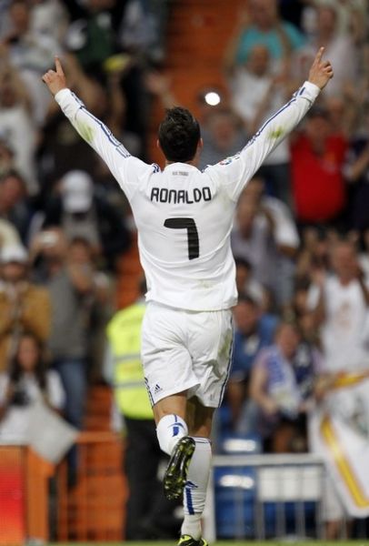 米体：伊尔迪兹和尤文续约谈判依旧没进展，球员希望提高薪资（米体：尤文与伊尔迪兹续约谈判仍无进展，球员提出加薪诉求）