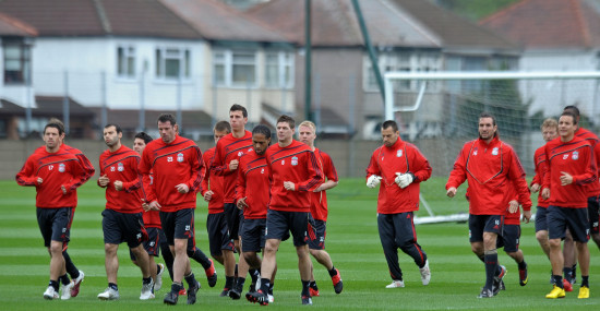 热刺遇严重伤病潮 蓝军血脉压制客场取分在望（热刺伤情告急，切尔西客场抢分可期）