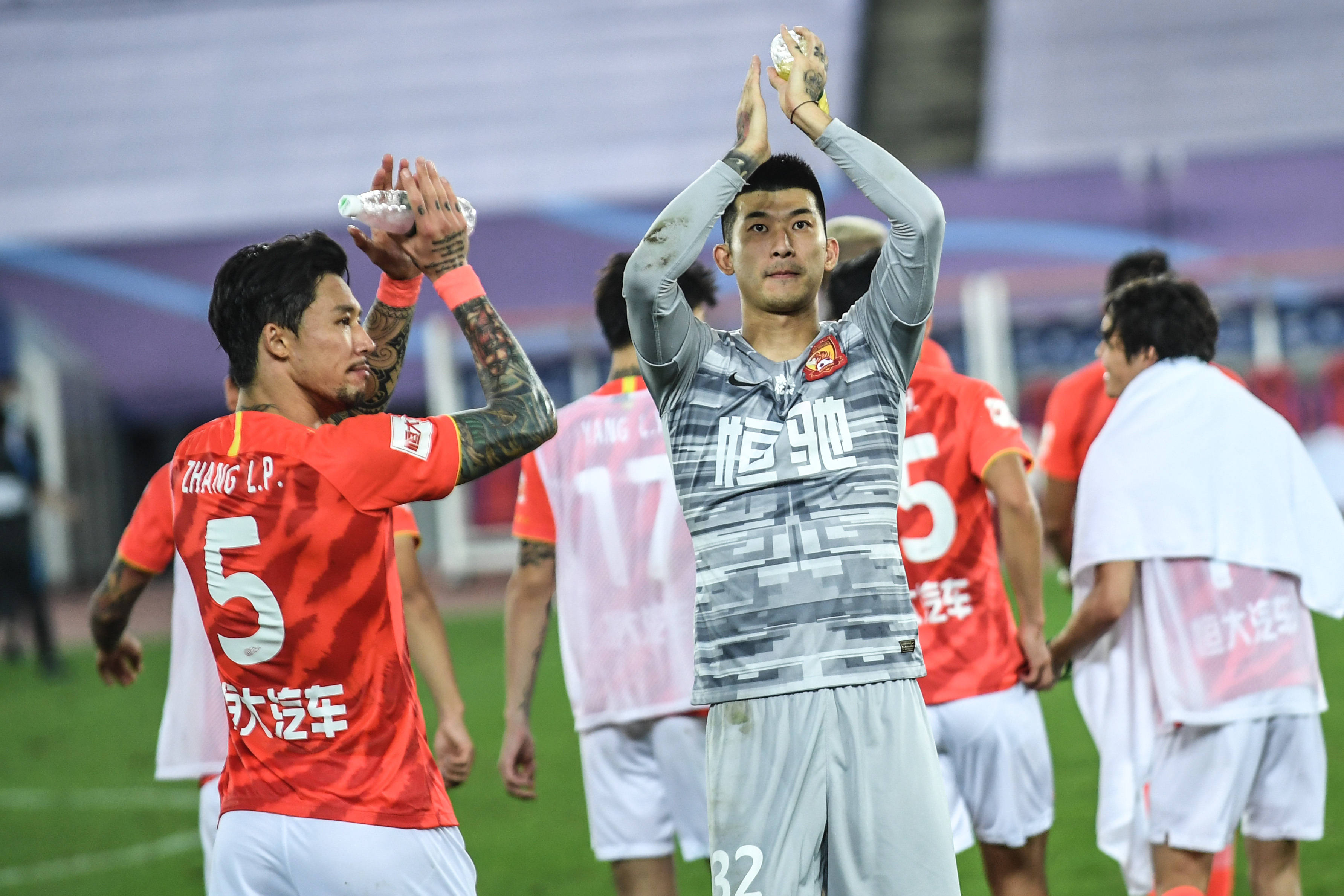 巴黎德比！法国杯16强赛对阵出炉：大巴黎将对阵巴黎FC（法国杯16强出炉：巴黎圣日耳曼对阵巴黎FC，巴黎德比上演）